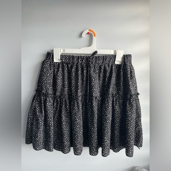 💖(2 for $15)💖 Black and White Polka Dot Ruffled Skirt - Picture 4 of 5